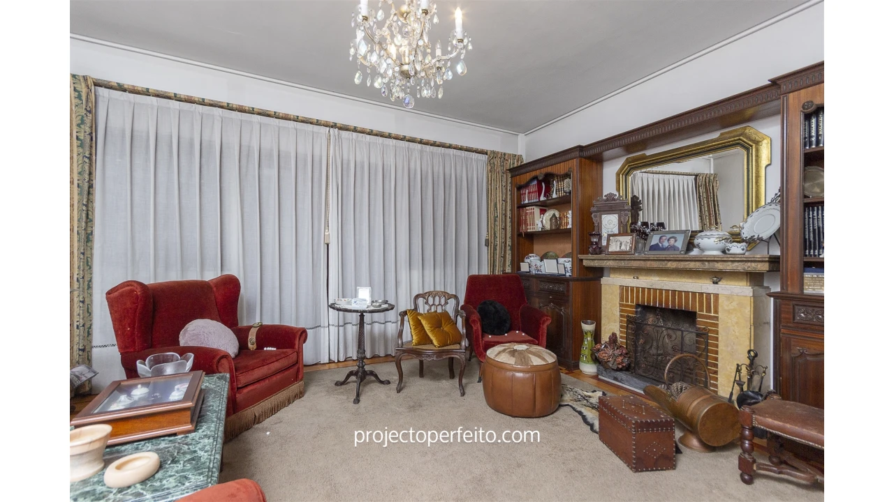 Moradia T6 para Venda em Esmoriz Foto 1