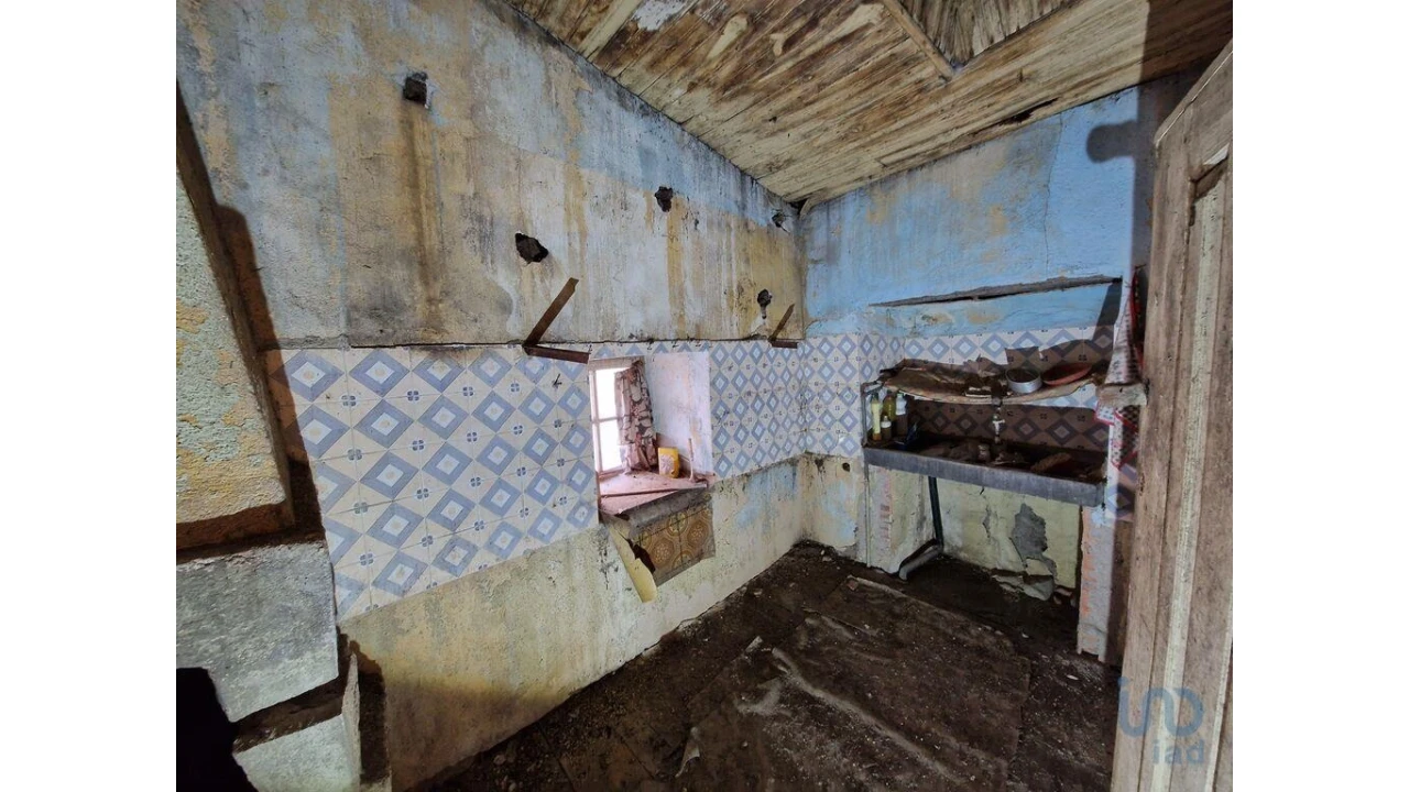 Moradia T2 para Venda em Penso e Freixinho Foto 9