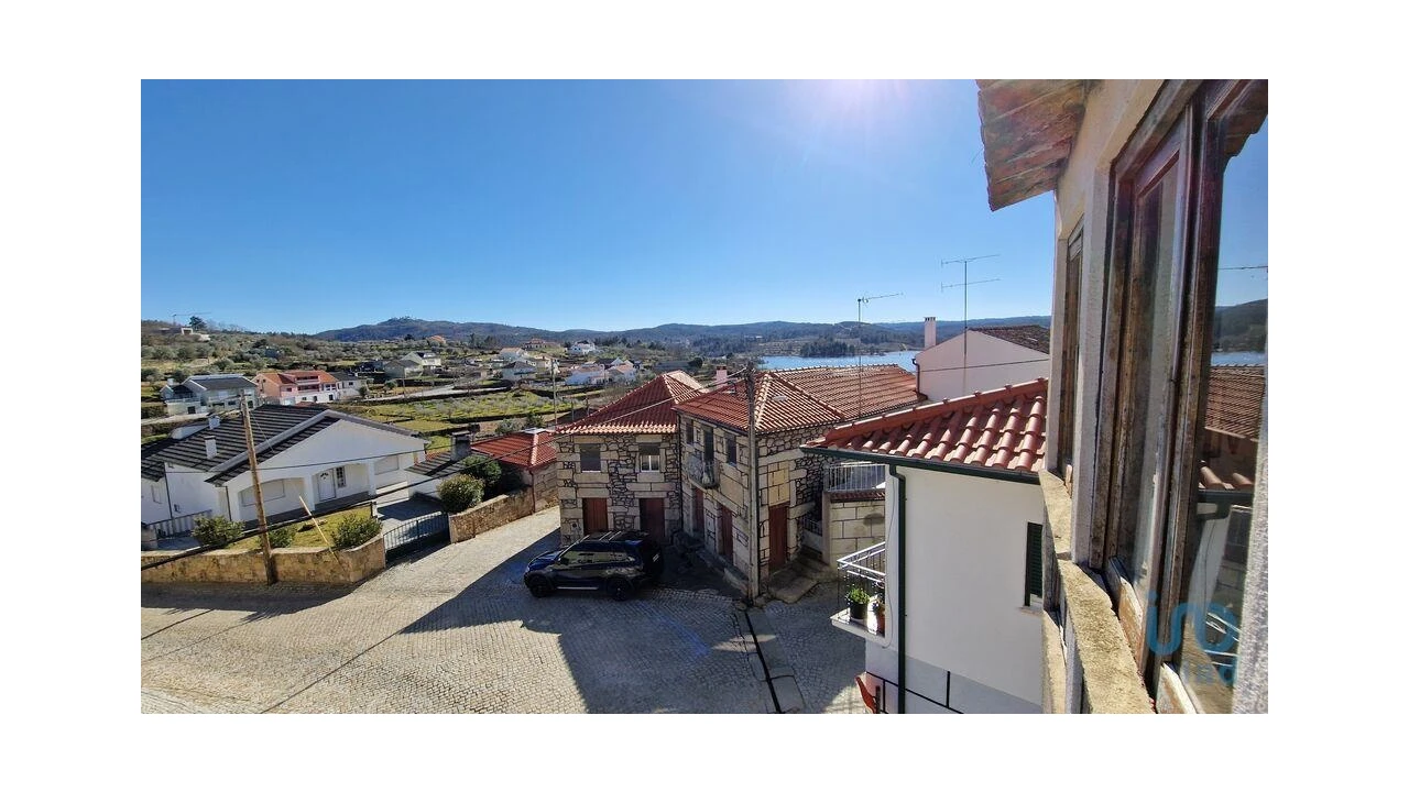 Moradia T2 para Venda em Penso e Freixinho Foto 2