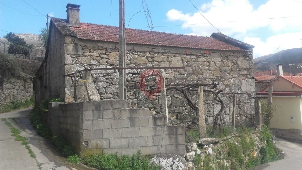 Moradia T2 para Venda em Sago, Lordelo e Parada Foto 1