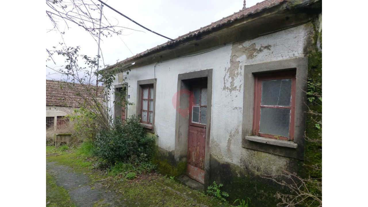 Moradia T2 para Venda em Chaviães e Paços