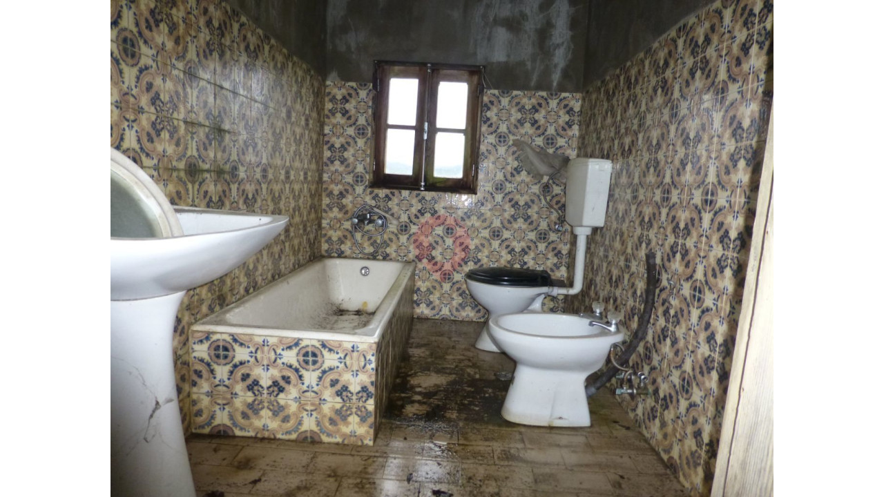 Moradia T2 para Venda em Chaviães e Paços Foto 8