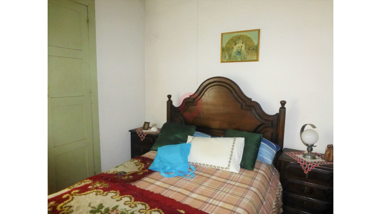 Moradia T5 para Venda em Riba de Mouro Foto 12