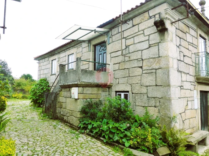 Moradia T5 para Venda em Riba de Mouro Foto 1