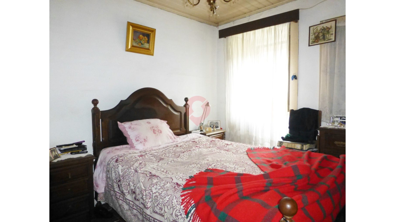 Moradia T5 para Venda em Riba de Mouro Foto 13