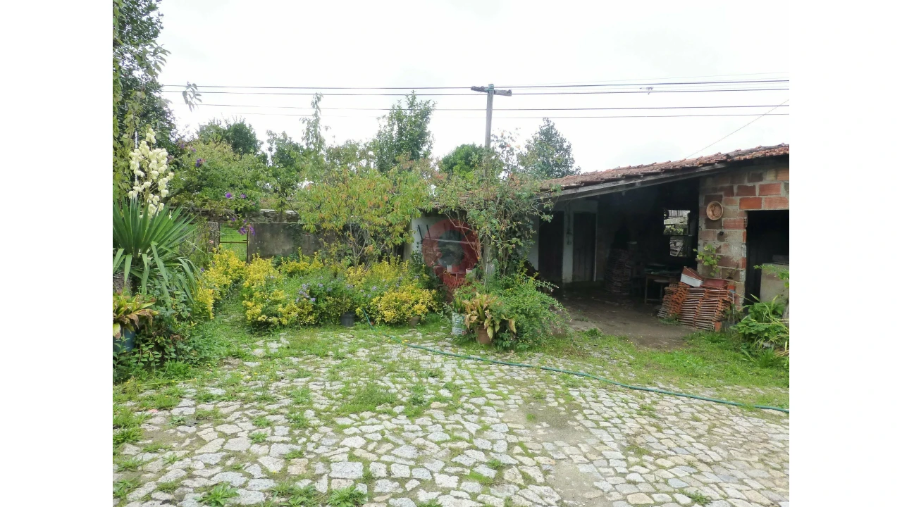 Moradia T5 para Venda em Riba de Mouro Foto 18