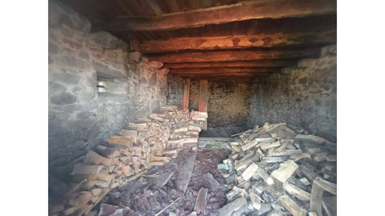 Moradia T3 para Venda em Abedim Foto 4