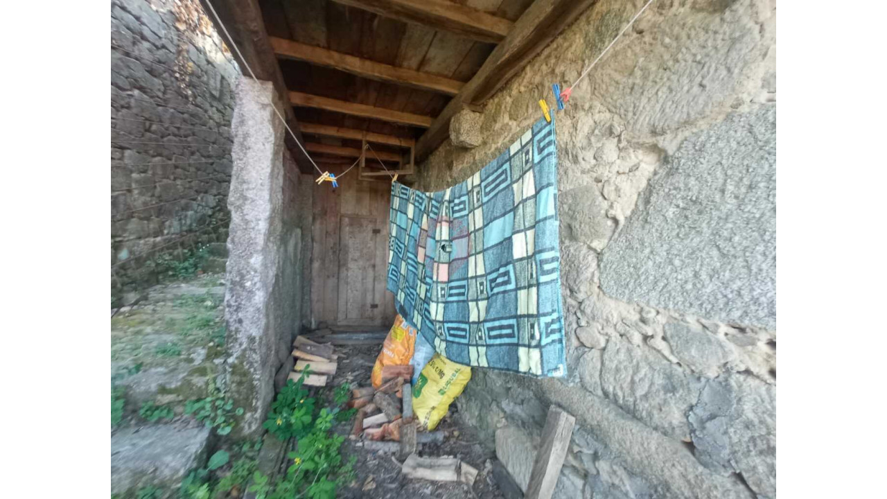 Moradia T3 para Venda em Abedim Foto 5