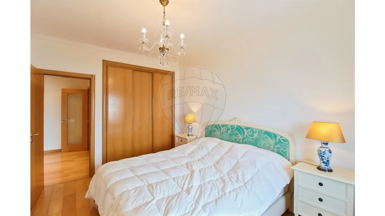 Apartamento T3 para Venda em Parque das Nações Foto 15
