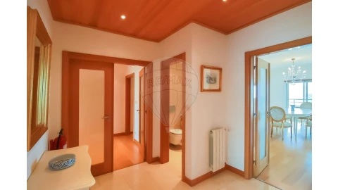 Apartamento T3 para Venda em Parque das Nações