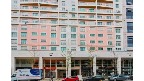 Apartamento T3 para Venda em Parque das Nações
