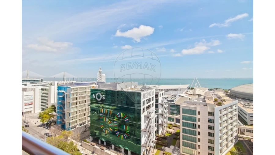 Apartamento T3 para Venda em Parque das Nações Foto 10