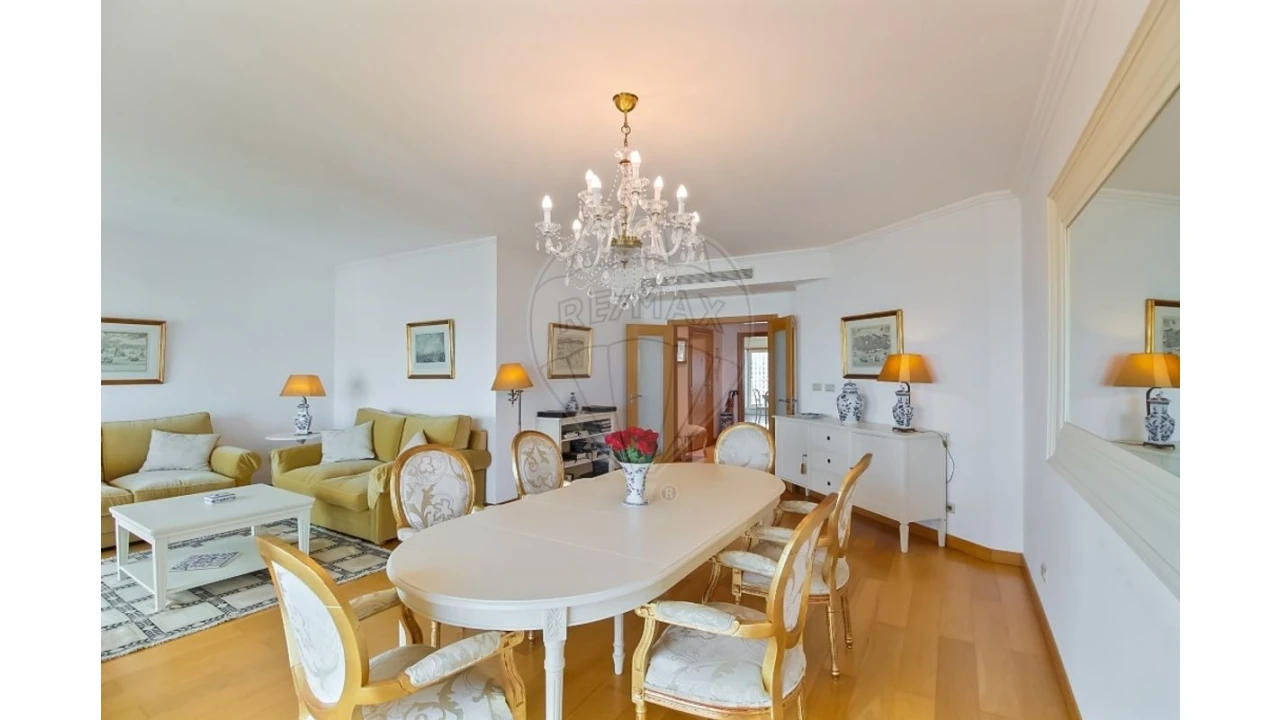 Apartamento T3 para Venda em Parque das Nações Foto 6
