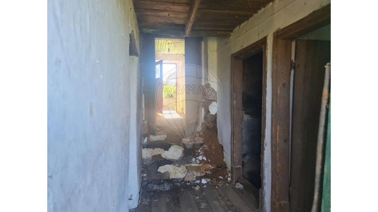 Moradia T2 para Venda em Envendos Foto 15