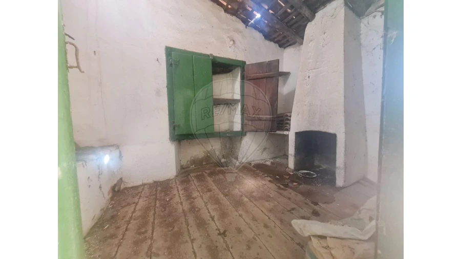 Moradia T2 para Venda em Envendos Foto 9