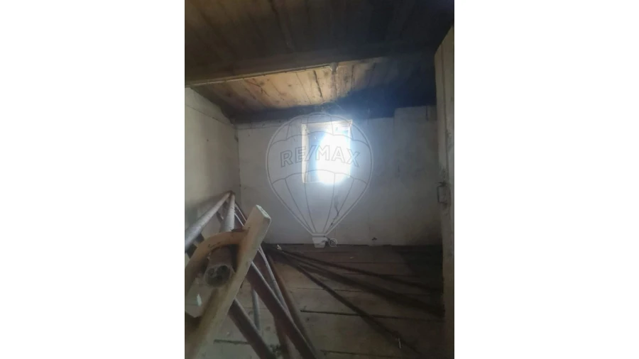 Moradia T2 para Venda em Envendos Foto 16