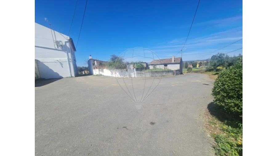 Moradia T2 para Venda em Envendos Foto 24