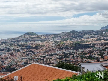 Terreno para Venda em Funchal (Santa Maria Maior)