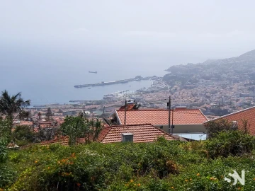 Terreno para Venda em Funchal (Santa Maria Maior)