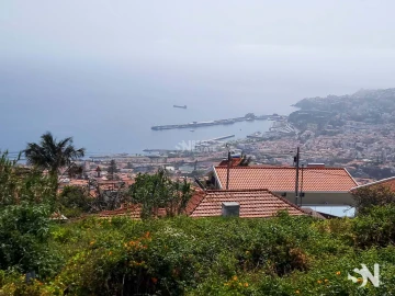Terreno para Venda em Funchal (Santa Maria Maior)