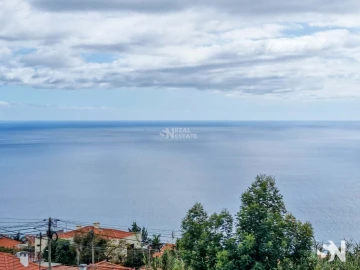 Terreno para Venda em Funchal (Santa Maria Maior)