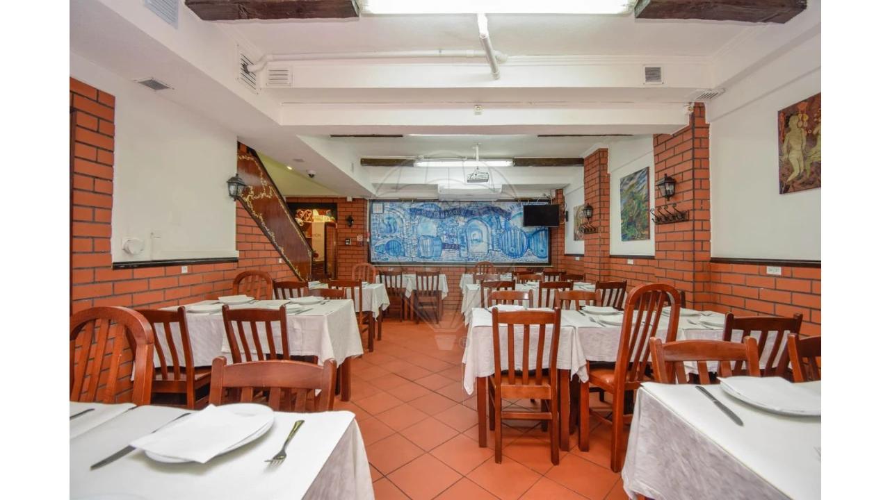 Negócio para Venda em Venteira Foto 9