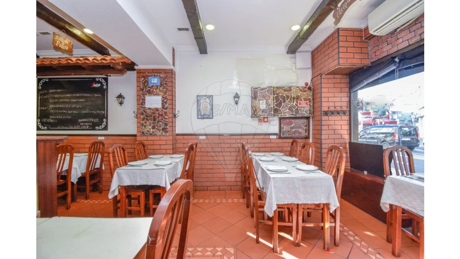 Negócio para Venda em Venteira Foto 3