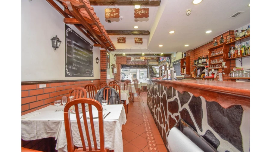 Negócio para Venda em Venteira Foto 11