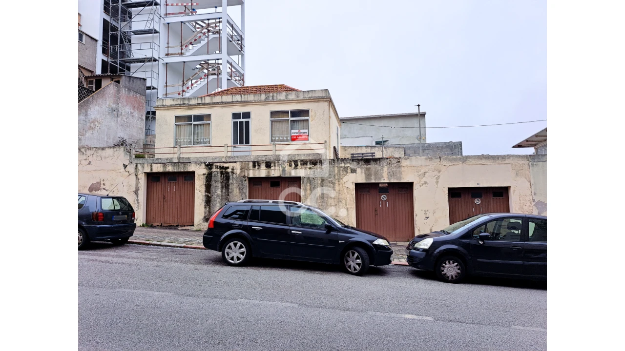 Prédio para Venda em Buarcos Foto 1