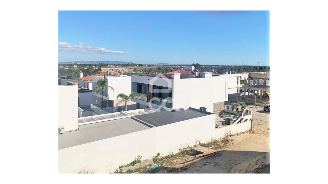 Apartamento T4 para Venda em Corroios Foto 7
