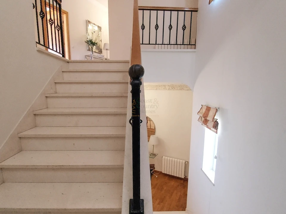 Moradia T8 para Venda em Almancil Foto 36