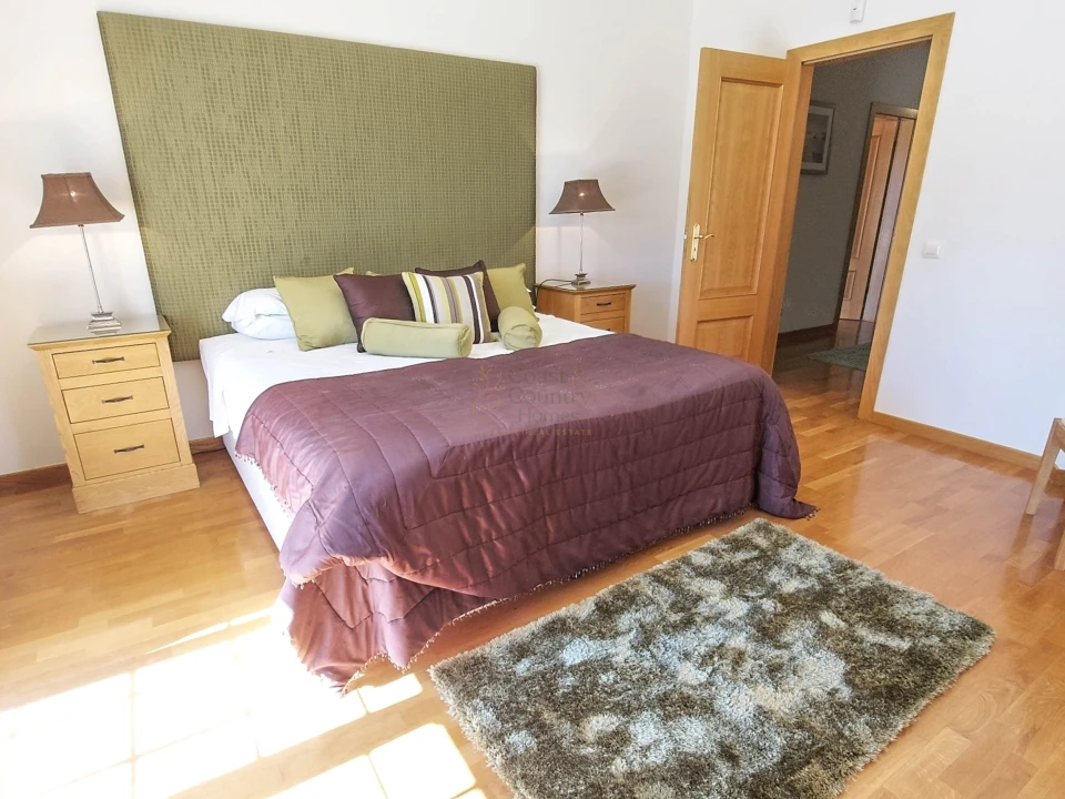 Moradia T8 para Venda em Almancil Foto 46