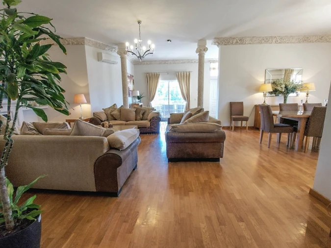 Moradia T8 para Venda em Almancil Foto 26