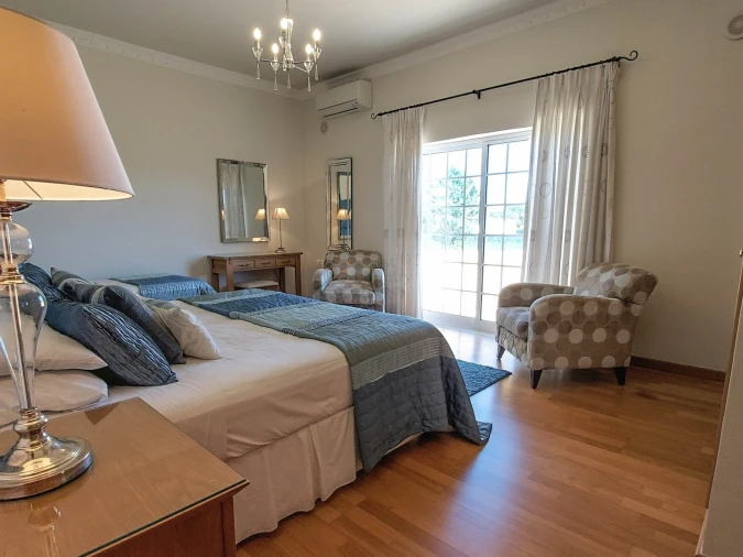 Moradia T8 para Venda em Almancil Foto 38