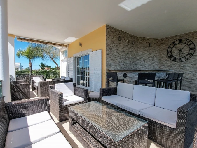 Moradia T8 para Venda em Almancil Foto 11