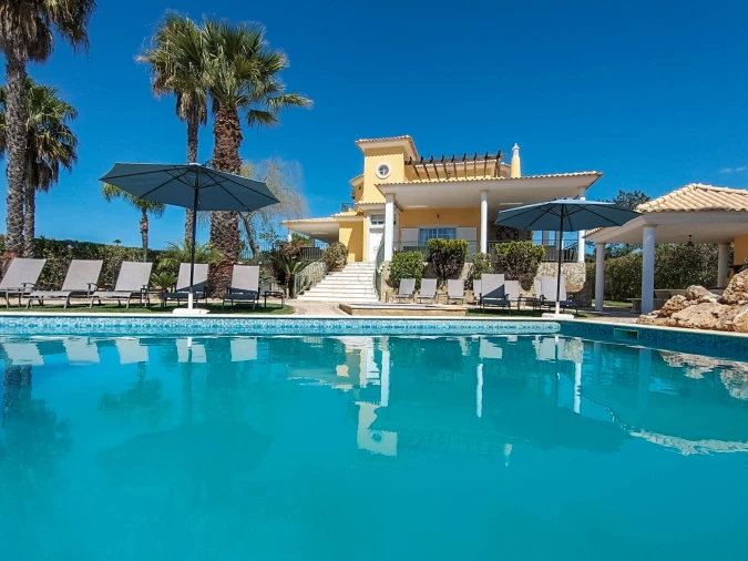 Moradia T8 para Venda em Almancil Foto 2