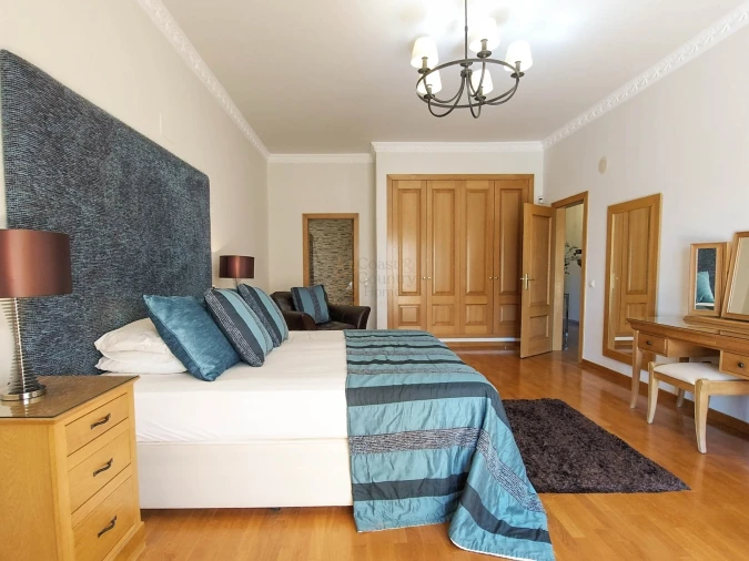 Moradia T8 para Venda em Almancil Foto 50