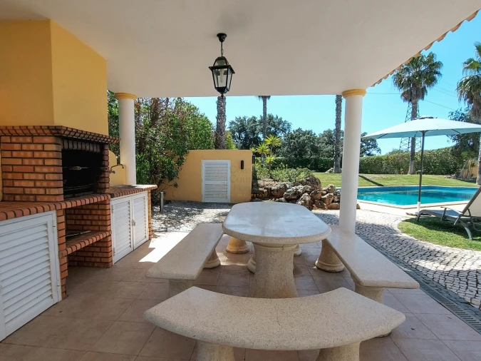 Moradia T8 para Venda em Almancil Foto 5