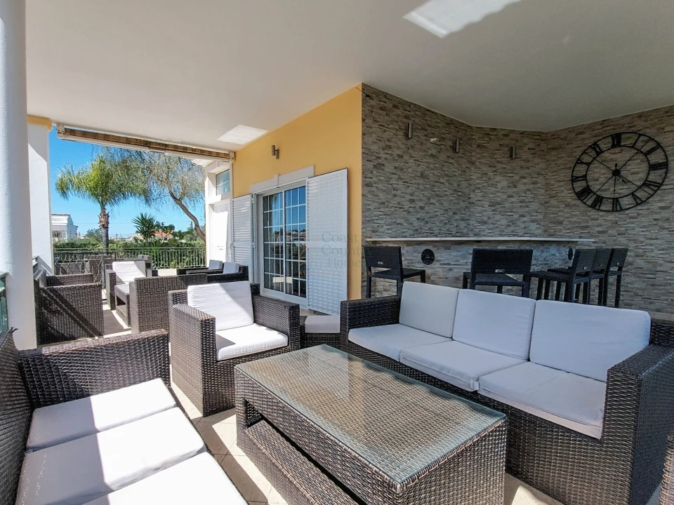 Moradia T8 para Venda em Almancil Foto 11