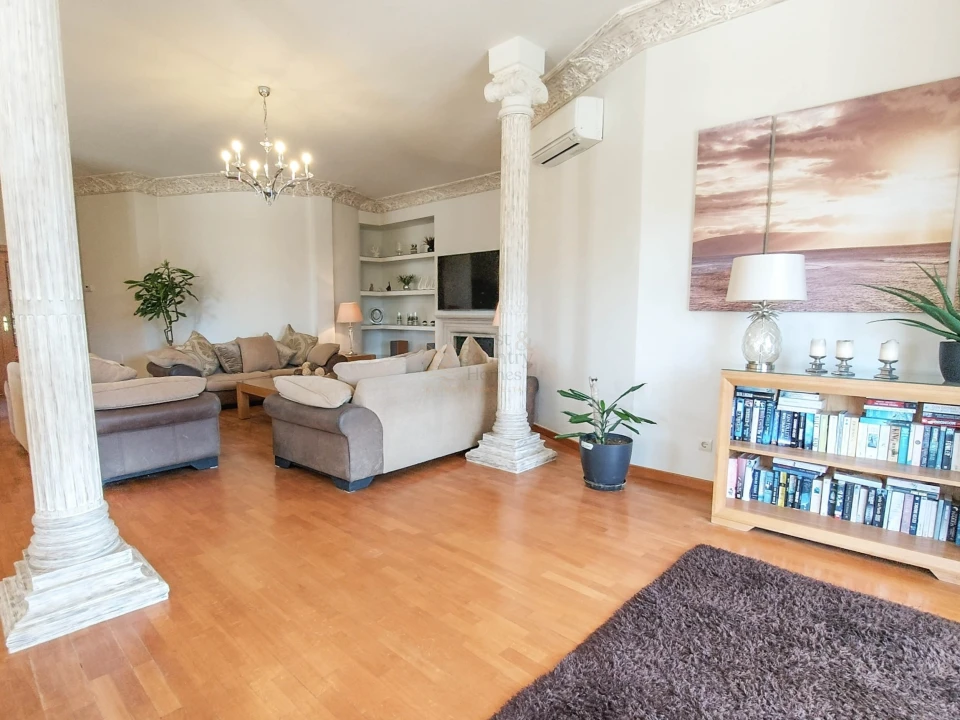 Moradia T8 para Venda em Almancil Foto 14