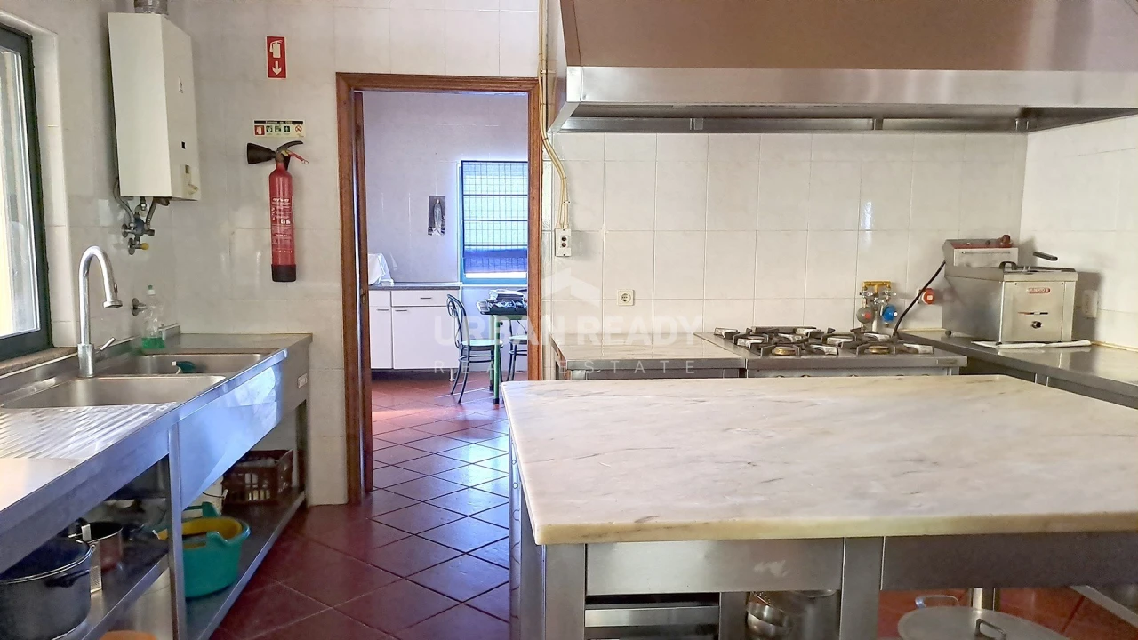 Moradia T13 para Venda em Riodades Foto 51