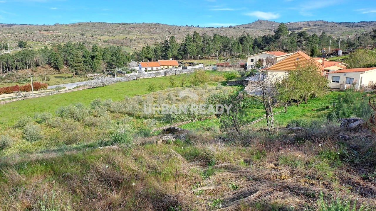 Moradia T13 para Venda em Riodades Foto 70