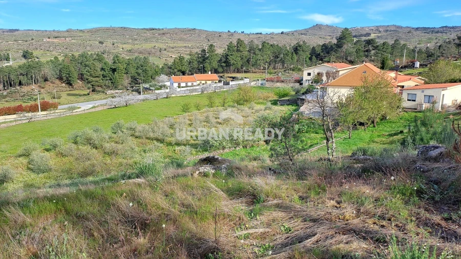 Moradia T13 para Venda em Riodades Foto 70