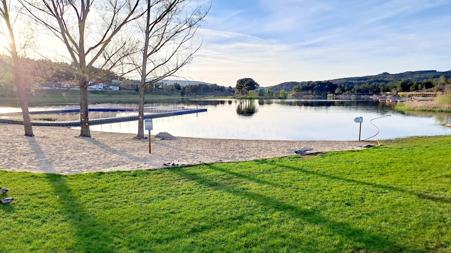 Moradia T13 para Venda em Riodades Foto 64