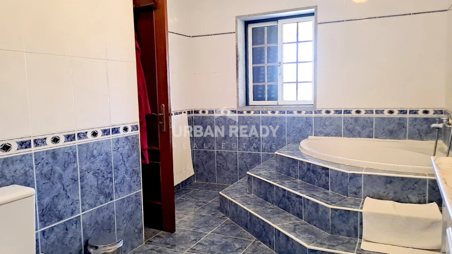 Moradia T13 para Venda em Riodades Foto 40