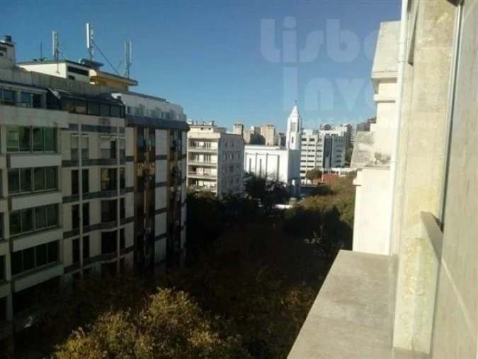 Apartamento T1 para Venda em Avenidas Novas Foto 3
