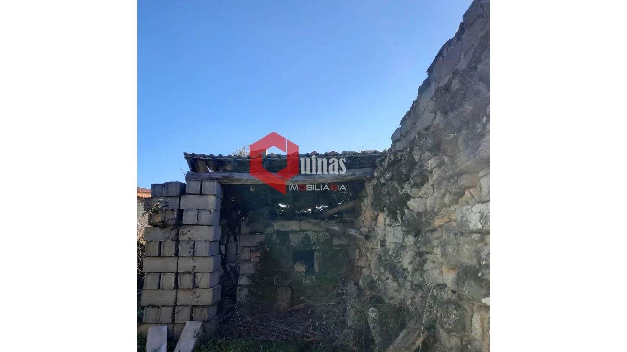 Garagem para Venda em Rapoula do Coa Foto 5