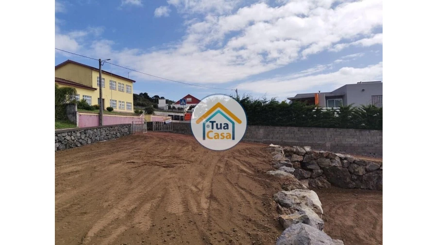 Terreno para Venda em Calheta Foto 12