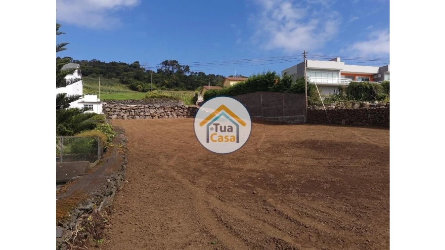 Terreno para Venda em Calheta Foto 17