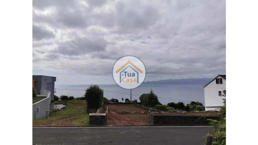 Terreno para Venda em Calheta Foto 5